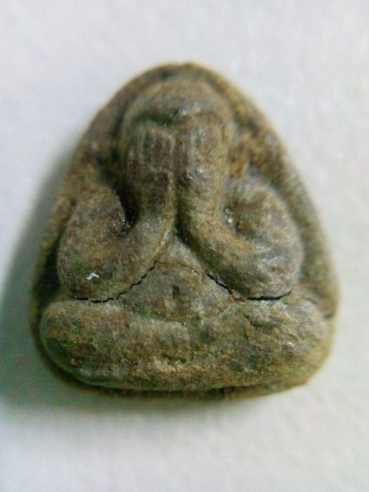 พระปิดตา หลวงพ่อฤาษีลิงดำ วัดท่าซุง พิมพ์จิ๋ว เนื้อผง ปี2518 จ.อุทัยธานี 