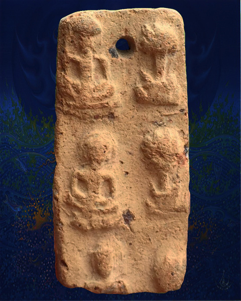 พระแผงนาดูนตัดสี่พิมพ์ประภามณทลใหญ่ เนื้อเหลืองมันปู กรุเก่าปี 22