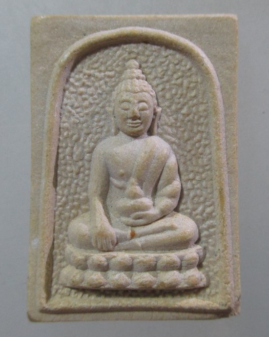 ๒๐ พระพุทธโธ เนื้อผง