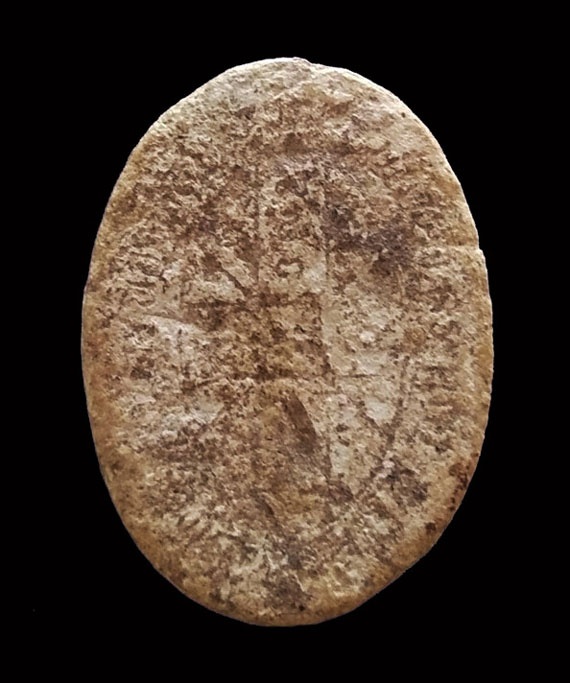 พระผงยันต์ดวงเศรษฐี หลวงปู่หมุน ปี43  แก่น้ำว่าน จมูก หู ตา ชัด ทันหลวงปู่ พุทธคุณเต็ม