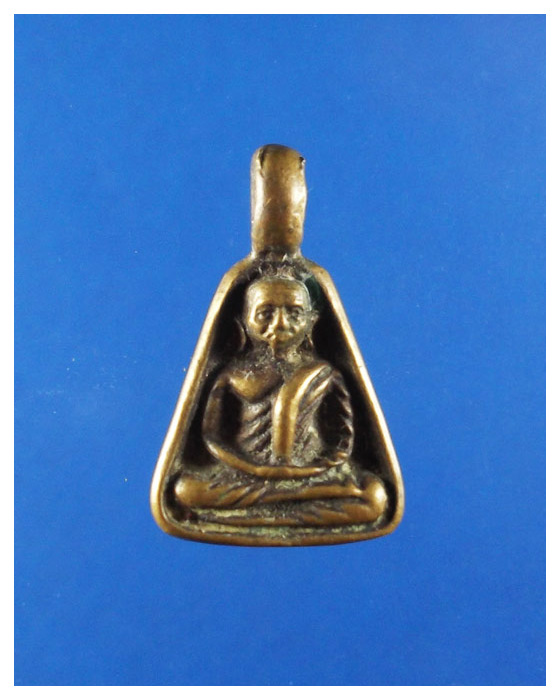 เหรียญหล่อจอบเล็กหลวงพ่อเงินวัดบางคลานปี35สวย