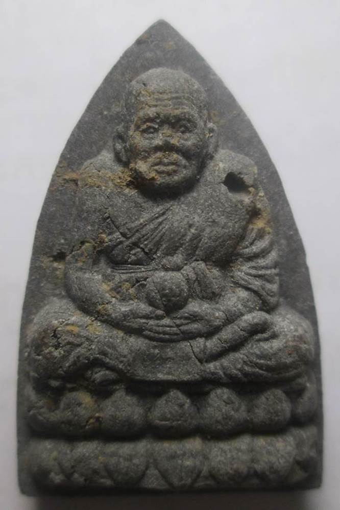 พระหลวงปู่ทวดหลังพระพิฆเนศปางอิทธิฤทธิ์ หลวงปู่หมุนปลุกเสก