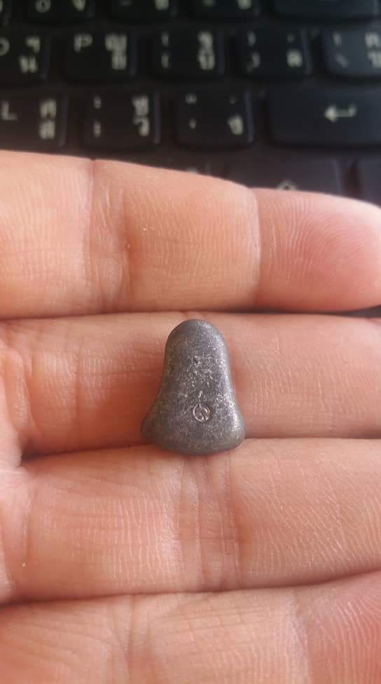 3.ปิดตาหลวงปู่เอี่ยม วัดโคนอน (หลวงปู่โต๊ะ เสก) เคาะเดียวแดง