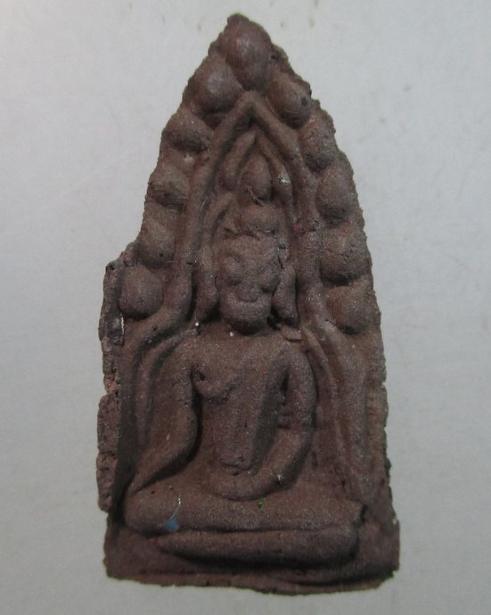 ๒๐ พระขุนแผน รุ่นดาบฟ้าฟื้น วัดป่าเลไลย์ จ สุพรรณบุรี (องค์เล็ก)