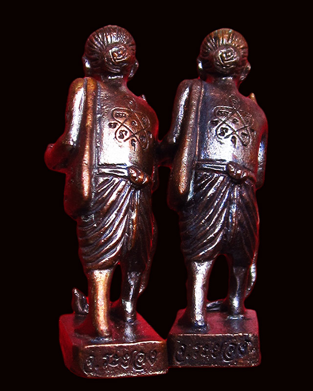 ชูชกยันต์ ๕ มหาลาภ เนื้อทองแดงรมดำ ปลุกเสกโดย หลวงพ่อสาคร มนุญโญ วัดหนองกรับ จ.ระยอง ปี ๒๕๕๓/ ๒ องค์