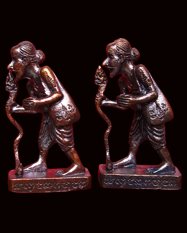 ชูชกยันต์ ๕ มหาลาภ เนื้อทองแดงรมดำ ปลุกเสกโดย หลวงพ่อสาคร มนุญโญ วัดหนองกรับ จ.ระยอง ปี ๒๕๕๓/ ๒ องค์