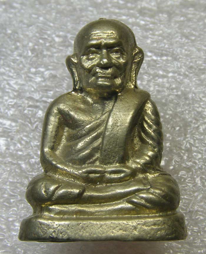 รูปหล่อพิมพ์หน้าแก่ หลวงพ่อเงิน วัดบางคลาน ปี 2535