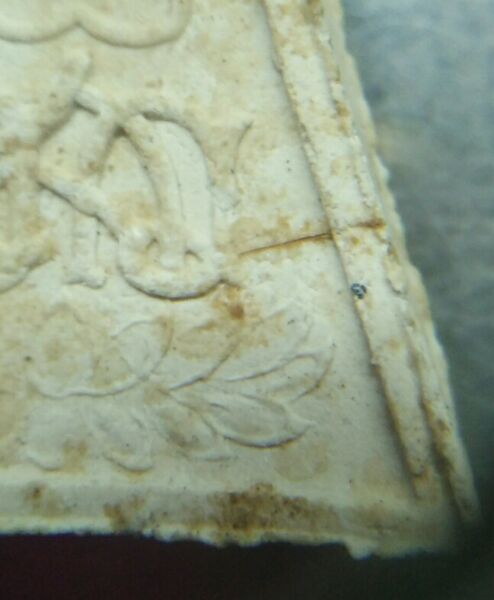 พระนางพญาหลวงปู่แหวนปี16สวยๆ2องค์องค์หนึ่งมีเส้นเกษาสวยๆครับ