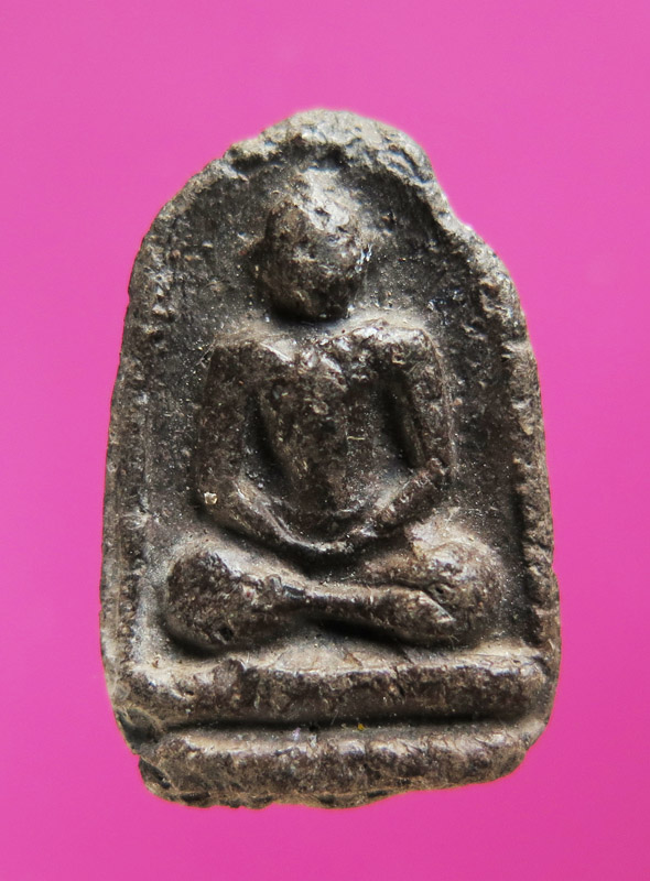 พระกลีบบัว กรุวัดบางสะแก พิมพ์ใหญ่ เนื้อดำ