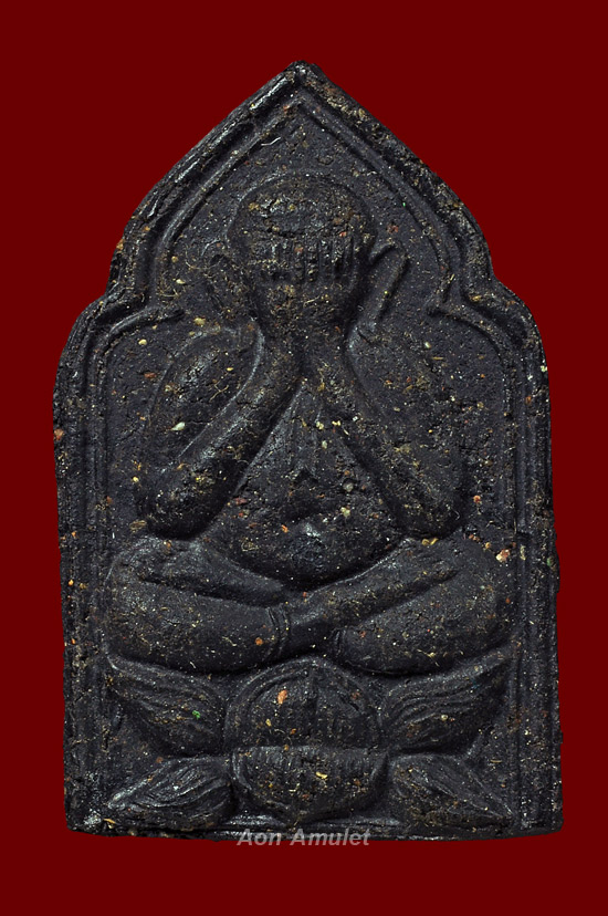 พระปิดตา 5 เหลี่ยมเนื้อว่านดำ รุ่น ที่ระลึกหล่อรูปเหมือน หลวงปู่บัว ถามโก วัดศรีบุรพาราม พศ.2541