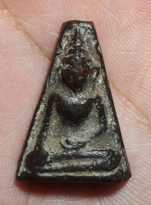 พระผงสุพรรณ หลวงพ่อกวย วัดโฆสิตาราม (วัดบ้านแค) จ.ชัยนาท พระสวย เดิม สมบูรณ์ค่ะ เนื้อผงใบลาน