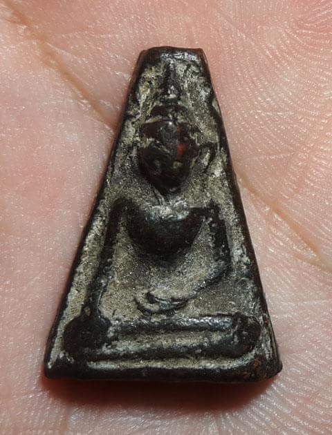 พระผงสุพรรณ หลวงพ่อกวย วัดโฆสิตาราม (วัดบ้านแค) จ.ชัยนาท พระสวย เดิม สมบูรณ์ค่ะ เนื้อผงใบลาน