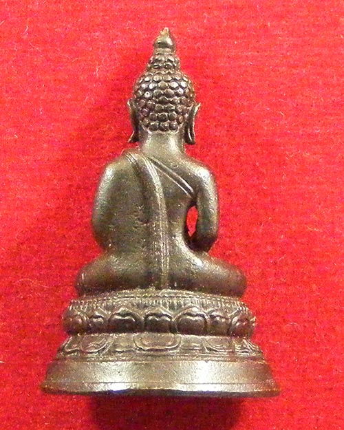 พระพุทธรูปศักดิ์สิทธิ์รุ่น ปฐวีธาตุหลวงปู่คำพันธ์ วัดธาตุมหาชัย