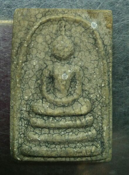 พระสมเด็จพิมพ์ไกเชอร์หลวงปู่นาค วัดระฆังเก่าๆสวยๆครับ