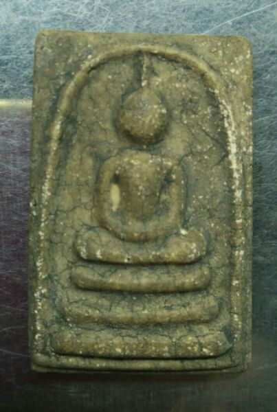 พระสมเด็จพิมพ์ไกเชอร์หลวงปู่นาค วัดระฆังเก่าๆสวยๆครับ