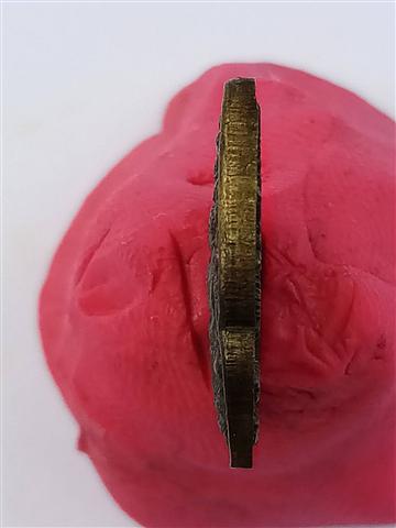 พระปรกหลวงปู่หมุน เนื้อนวะ ปี 43 