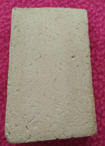 พระสมเด็จพิมพ์ใหญ่ทรงชะลูดหลวงปู่หิน สวยๆครับ