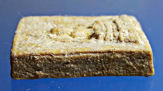 SSS1จัดพระเก็บสะสมให้บูชาพระคำข้าวหลวงพ่อฤาษีลิงดำปลุกเสกรุ่นสองสภาพสวยดลักษณะพิเศษเกล็ดเต็มหน้าหลัง