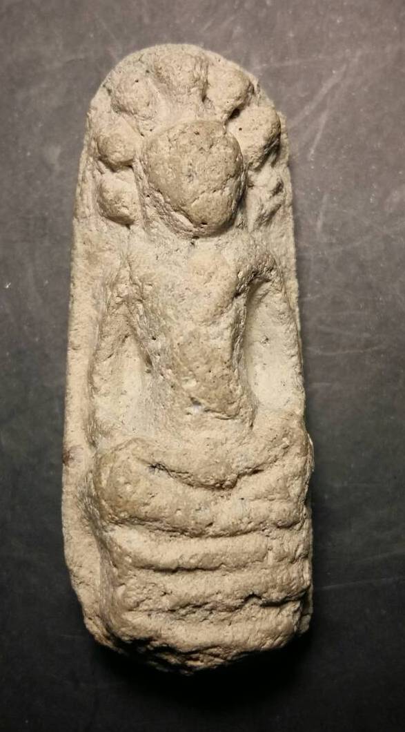 พระนาดูนตัดเดี่ยว