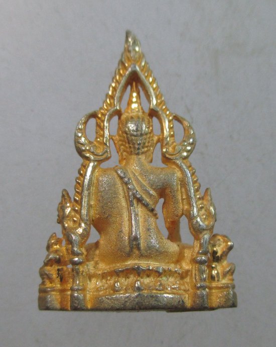 ๒๐ รูปหล่อพระพุทธชินราช กะไหล่ทอง