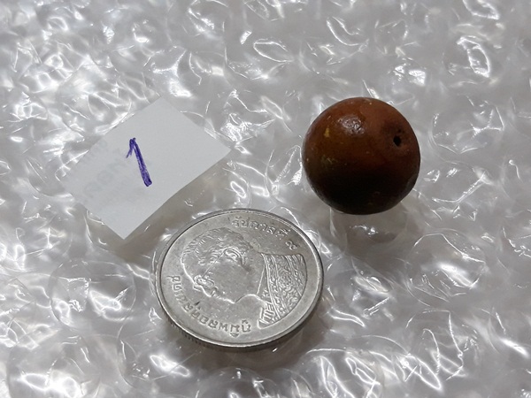 1. เม็ดประคำเสาร์ 5 ขนาด 14-16 มิล สีน้ำตาล หลวงปู่หมุน