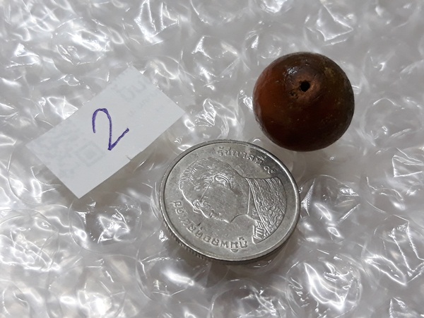 2.  เม็ดประคำเสาร์ 5 ขนาด 14-16 มิล สีน้ำตาล หลวงปู่หมุน