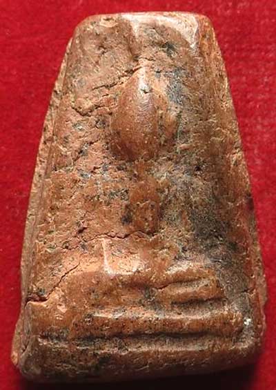 *พระร่วงนั่ง เนื้อดิน กรุวัดคู้ยาง กำแพงเพชร..หลังจาร*