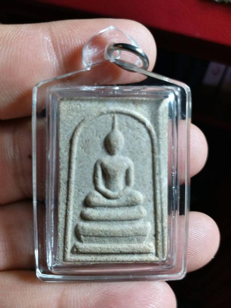 สมเด็จเนื้อทรายหลังรูปเหมือนหลวงพ่อกวย หลวงปู่หมุนปลุกเสก