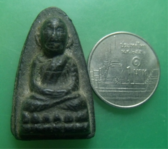 **วัดใจ**หลวงปู่ทวด เนื้อดินผสมว่านพิมพ์หลังตัวหนังสือ พระครูใบฎีกาขาว วัดช้างให้ ปี ๒๕๑๓**สวยๆ