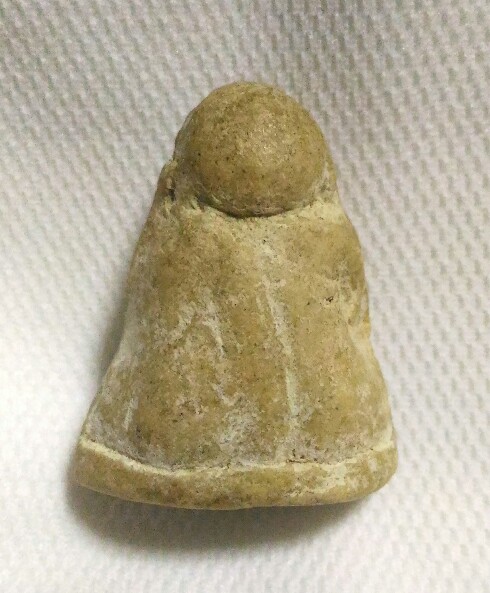 พระผงหลวงปู่เทพโลกอุดร พิมพ์ปิดตา(ใหญ่) เนื้อขาวผงพุทธคุณ