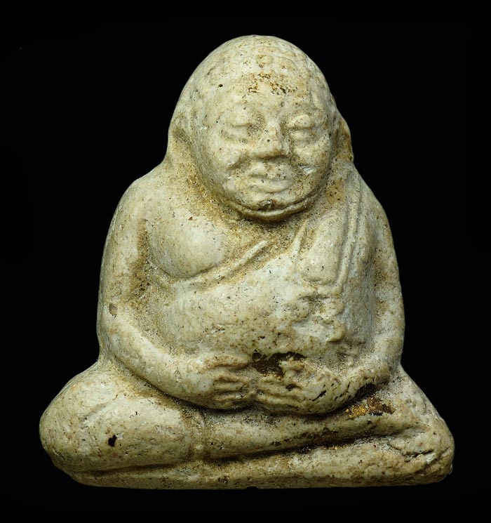 พระผงหลวงปู่เทพโลกอุดร พิมพ์สังกัจจายน์(ใหญ่) เนื้อขาวผงพุทธคุณ