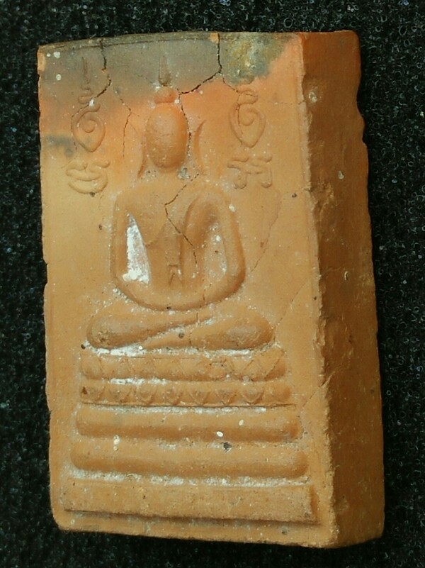 (( เคาะเดียว)) + พระพุทธหลังหลวงพ่อปาน วัดบางนมโค จ.พระนครศรีอยุธยา ปี 2533 เนื้อดิน ลพ.ฤาษีลิงดำเสก