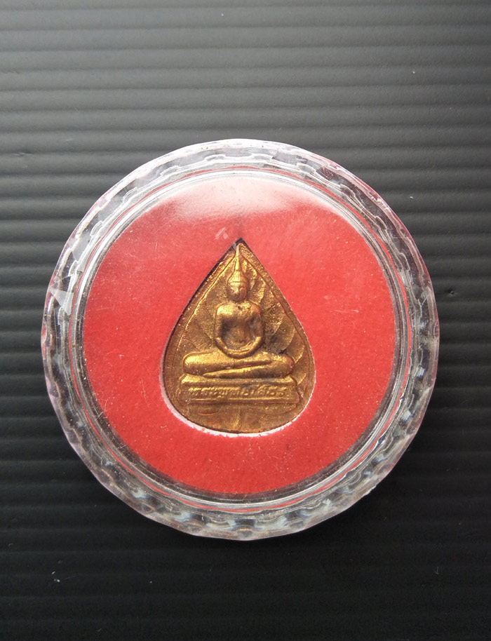 หลวงพ่อโสธร ใบโพธิ์ ฉะเชิงเทรา