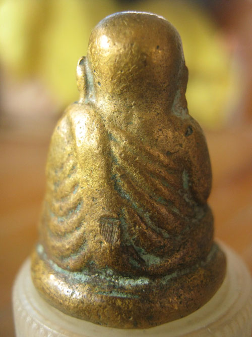 หลวงพ่อเงินปืนแตก เศียรกลม