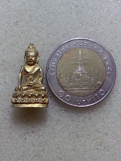 พระชัยวัฒน์โชคมงคล วัดตรีทศเทพ สวยเดิมๆครับ