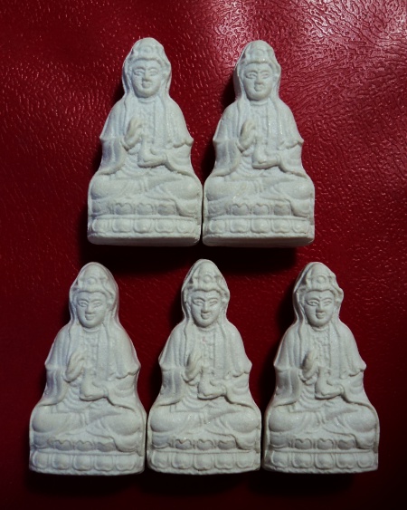 เจ้าแม่กวนอิม ญสส. สมเด็จพระญาณสังวรฯ วัดบวรนิเวศวิหาร รุ่นแรก สวยมากค่ะ