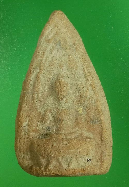 พระซุ้มทอง กรุเจดีย์กลางทุ่ง จ.อยุธยา