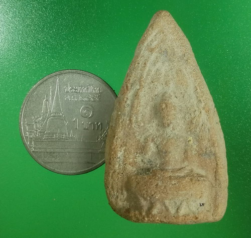 พระซุ้มทอง กรุเจดีย์กลางทุ่ง จ.อยุธยา