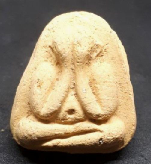 พระปิดตา ปี2516 เนื้อเหลือง วัดยายร้า จ.ระยอง หลวงปู่ทิม ปลุกเสก