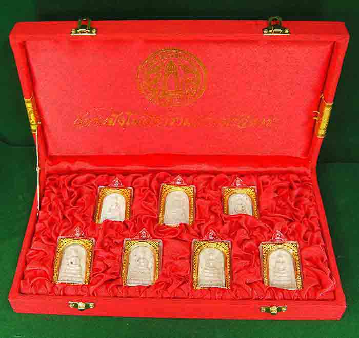 พระสมเด็จ พิมพ์ประธานใหญ่ พิมพ์เดิม เนื้อเก่า วัดระฆังโฆสิตารามฯ(คณะ๙) ชุด ๗ พิมพ์ พร้อมกล่อง