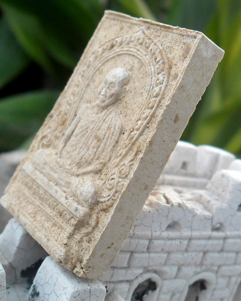 >> เคาะเดียว << พระผงรูปเหมือนหลวงพ่อเกษม ที่ระลึกครบรอบ 60 พรรษา อุปสมบท