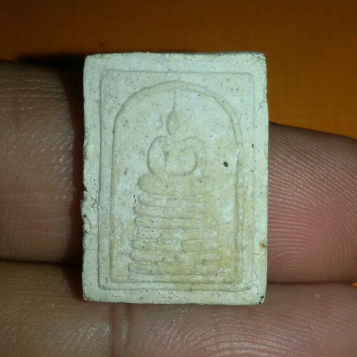 พระสมเด็จ วัดไชโย พิมพ์3