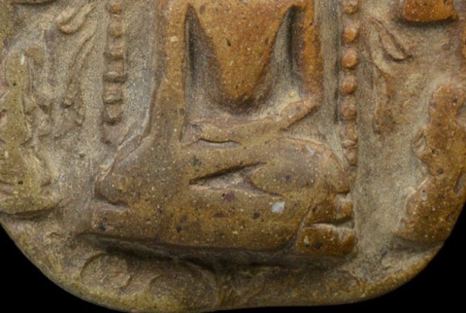 พระสามหอม กรุดอยคำ เนื้อดิน จ.เชียงใหม่ สภาพผ่านการใช้