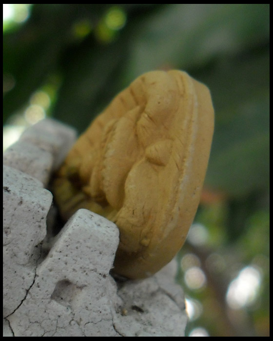 >> เคาะเดียว << พระผงพิมพ์โพธิ์พุทธคยา หลวงปู่แหวน ปี 2519