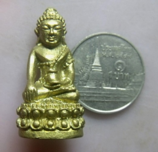 **วัดใจ**พระกริ่งตากสินมหาราช ตอกโค้ด สวยๆ ไม่ทราบที่**เชิญชมครับ 