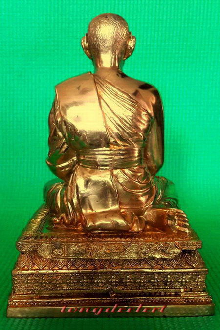 รูปหล่อบูชาพระราชพรหมยาน(หลวงพ่อฤาษีลิงดำ) วัดท่าซุง จ.อุทัยธานี สวยมากค่ะ