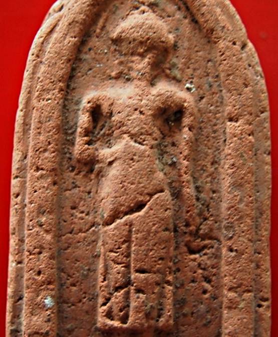 แบ่งบูชาพระแท้พร้อมบัตรพระกรุวัดทับผึ้ง พิมพ์ปางประทานพร จ.สุโขทัย ปี2473 พร้อมบัตรรับรองเพื่อนบ้าน