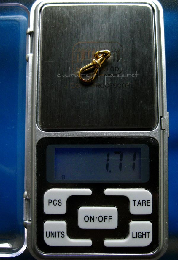 ก้ามปูทองคำแท้ 1.71 g >> มือสองสภาพดี แบบหมุนไม่ได้ ***no 5***