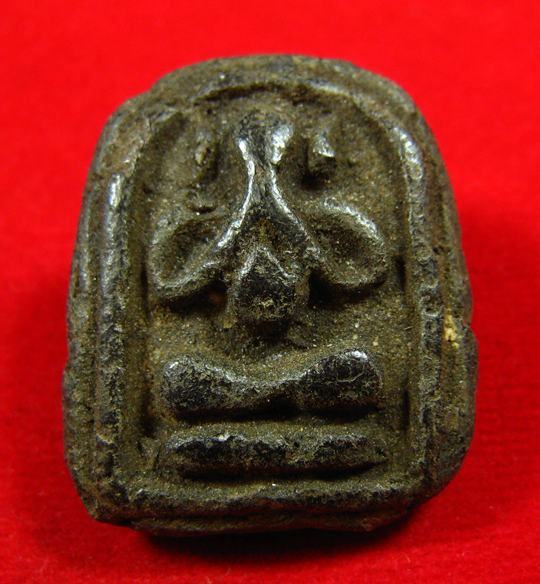 พระปิดตา เนื้อหามวลสารดี สวยไม่ทราบที่ครับ