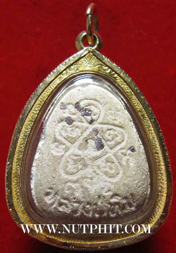 พระปิดตาฝังพลอย พิมพ์ใหญ่ ลป.ทิม วัดละหารไร่ ปี ๑๗ เลี่ยมทอง+บัตรรับรองพระแท้*177